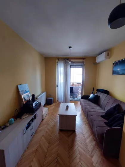 Hadži Ruvimova | 4zida.rs