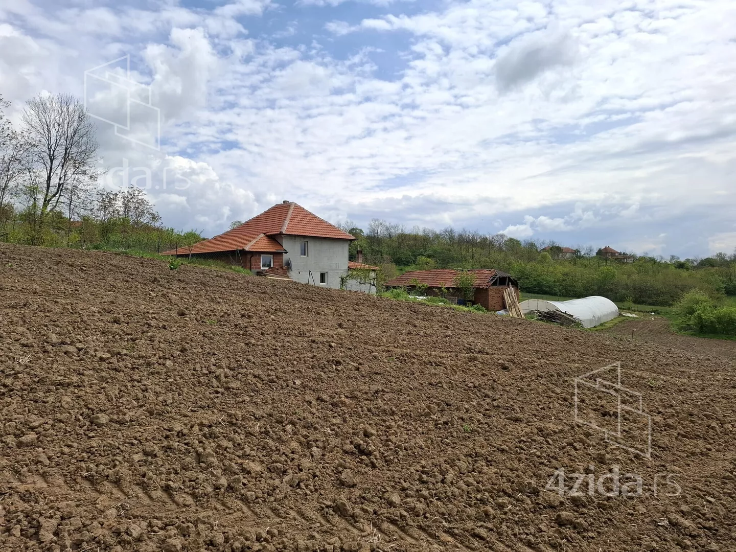 Građevinsko zemljište | 4zida