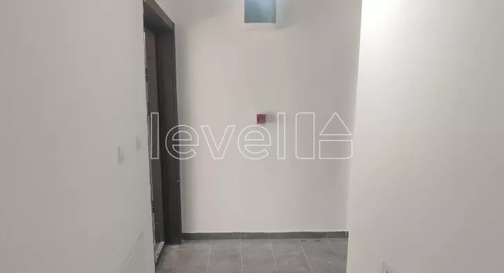Šestosoban stan | 4zida
