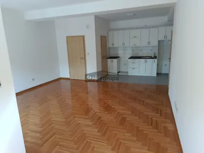 Kneza Višeslava | 4zida.rs