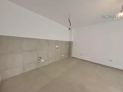 Crveni Krst Vračar | 4zida.rs