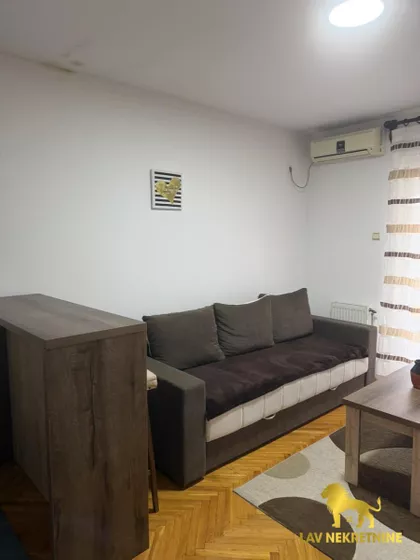 KOSANČIĆ IVANA | 4zida.rs