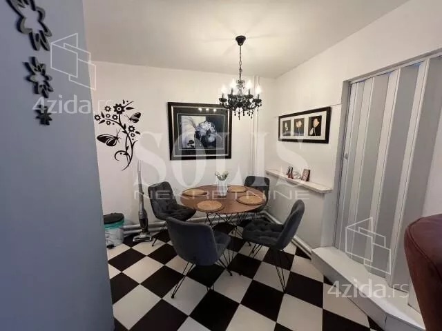 Troiposoban stan | 4zida