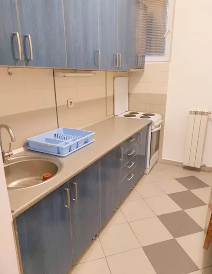 Niška | 4zida.rs