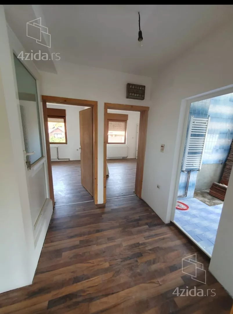 3-etažna kuća | 4zida