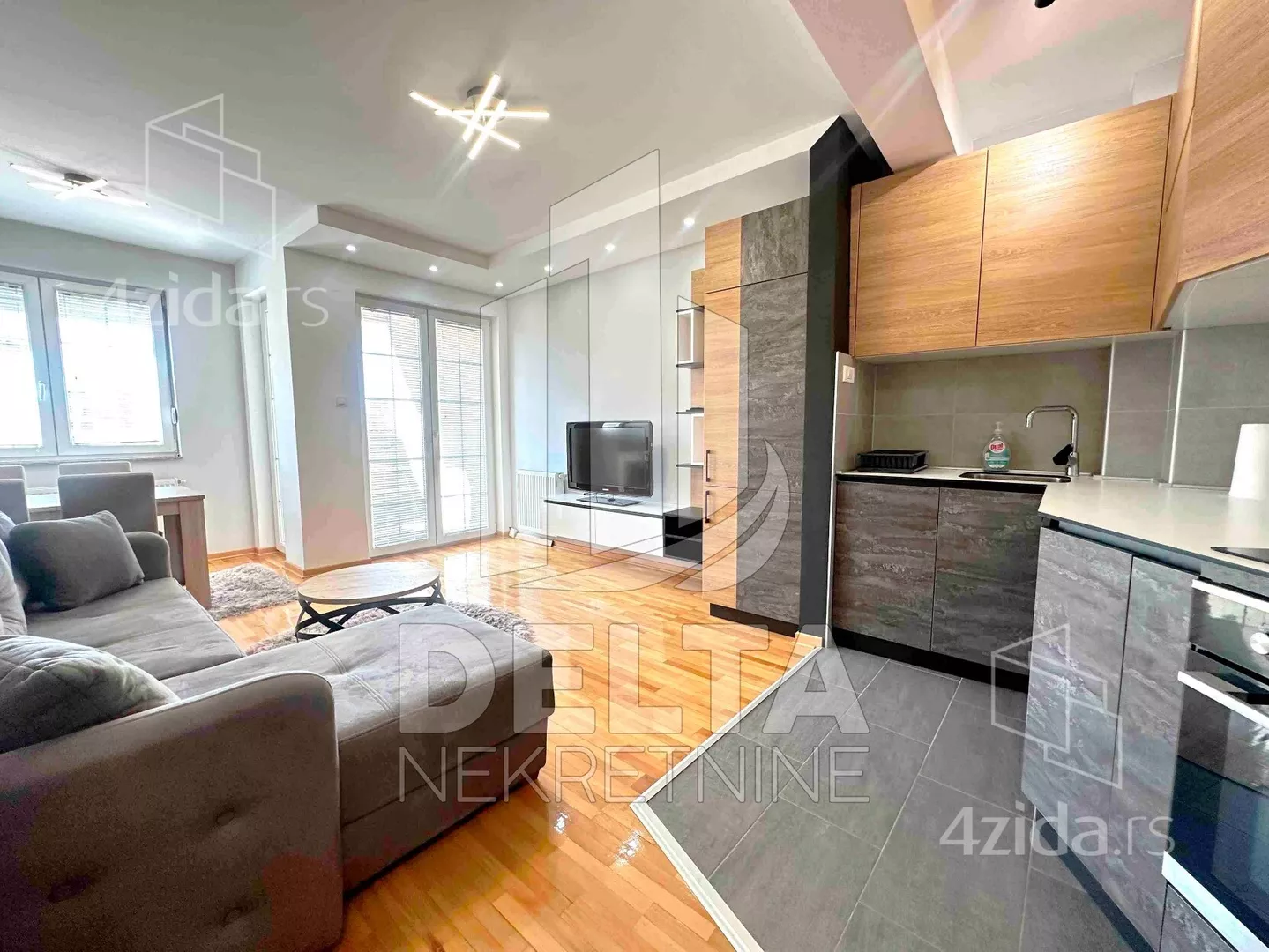 Dvoiposoban stan | 4zida