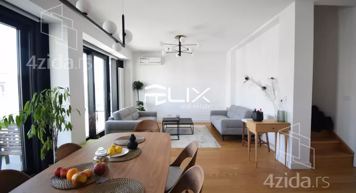 Šestosoban stan | 4zida