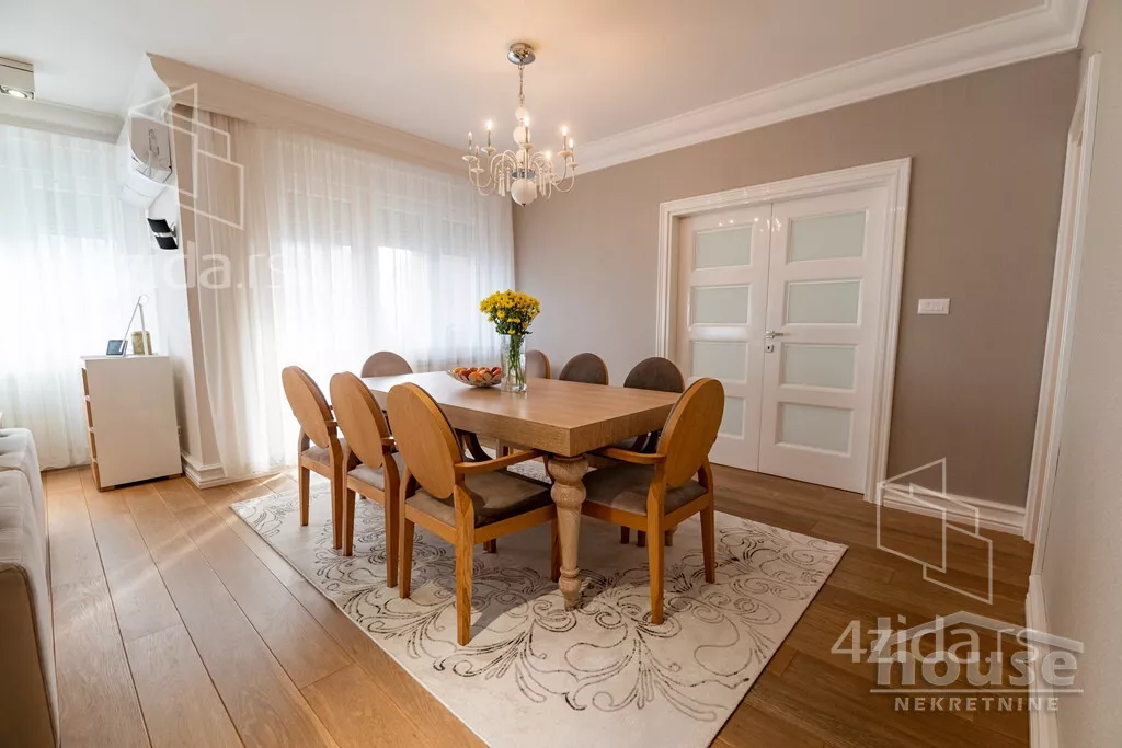 Šestosoban stan | 4zida