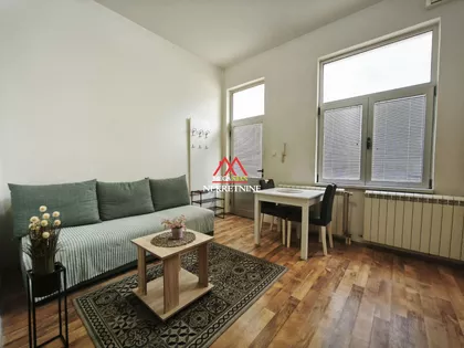 Petra Drapšina | 4zida.rs