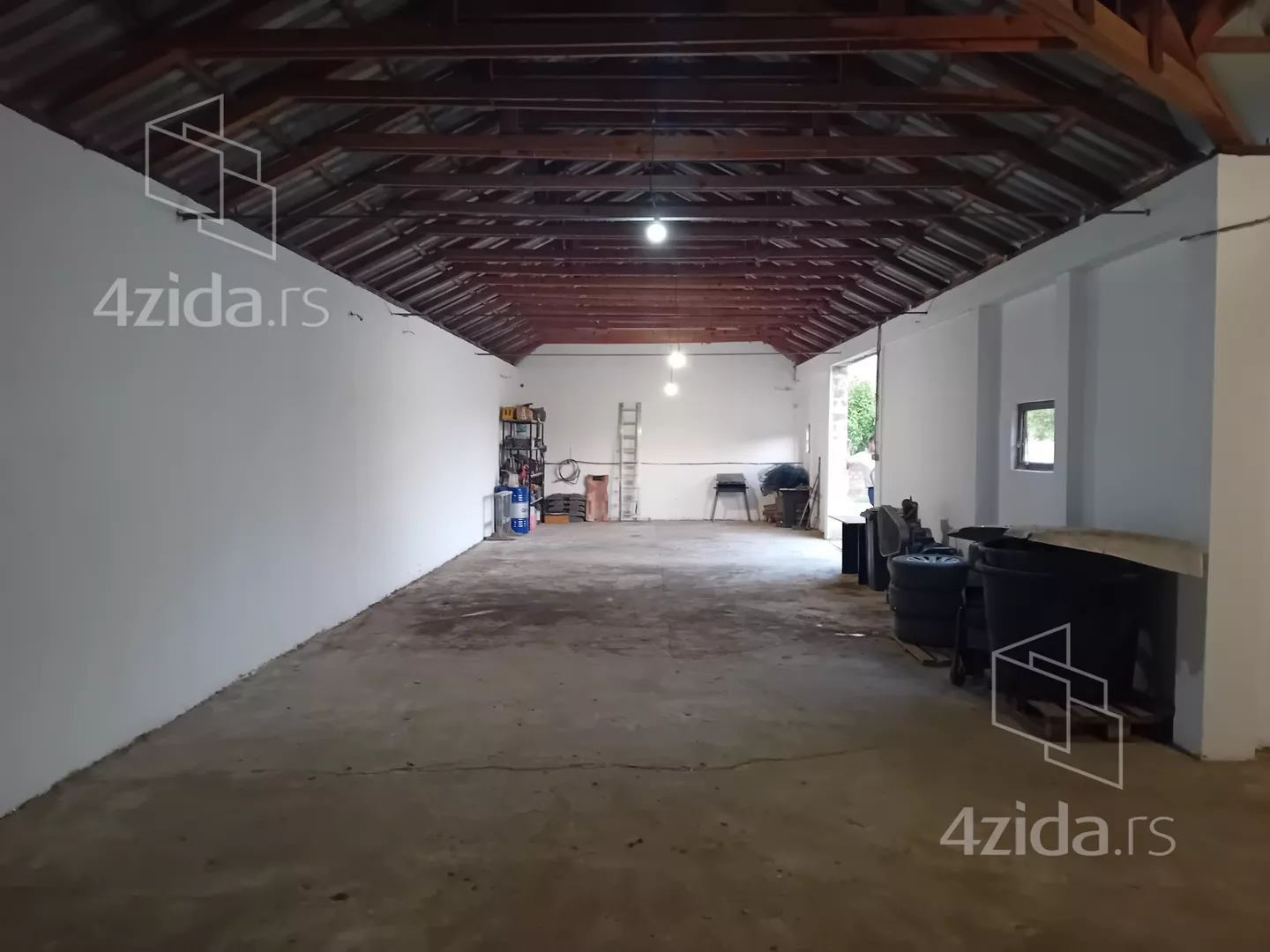 Stovarište | 4zida