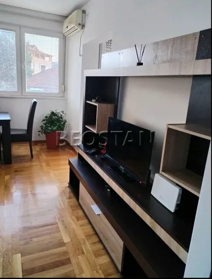 Ivana Micurina | 4zida.rs