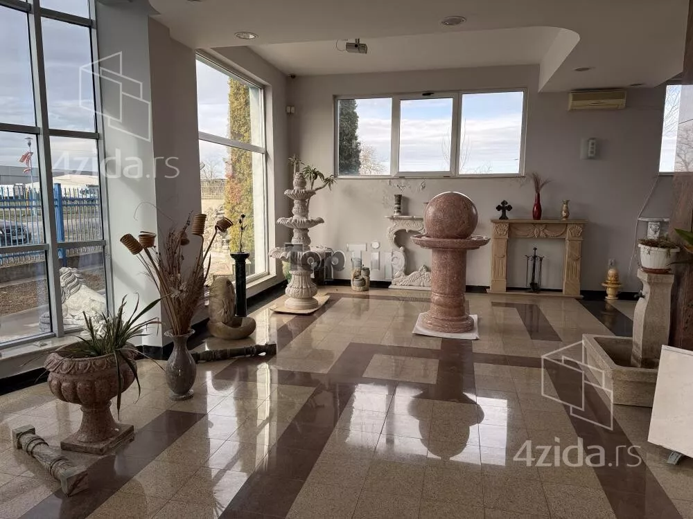 Poslovna zgrada | 4zida