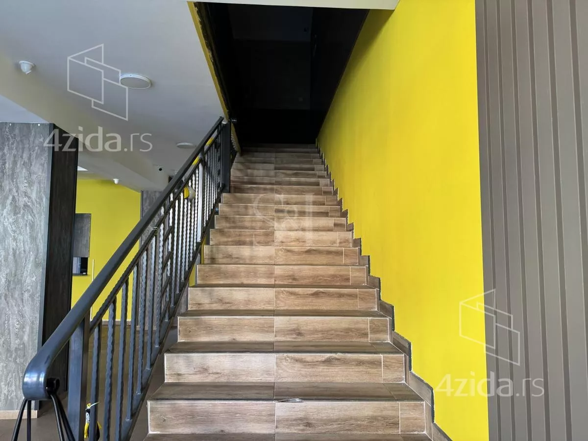 Lokal | 4zida