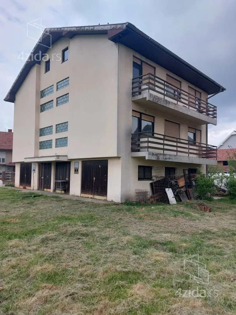 3-etažna kuća | 4zida