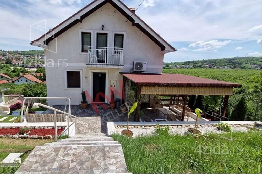 3-etažna kuća | 4zida