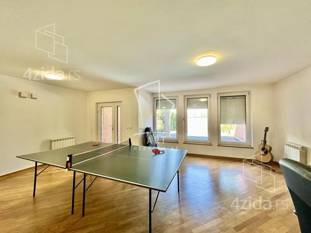 4-etažna kuća | 4zida