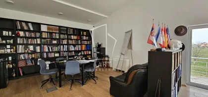 Ugrinovačka | 4zida.rs