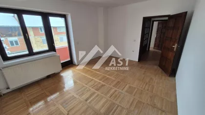 Zorana Radmilovića | 4zida.rs