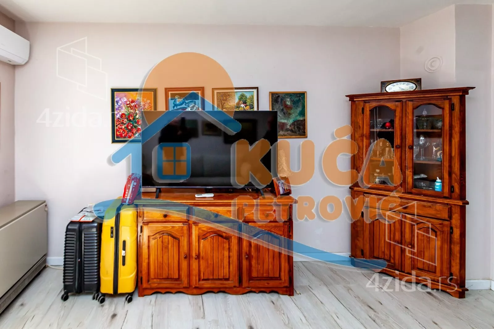 Troiposoban stan | 4zida