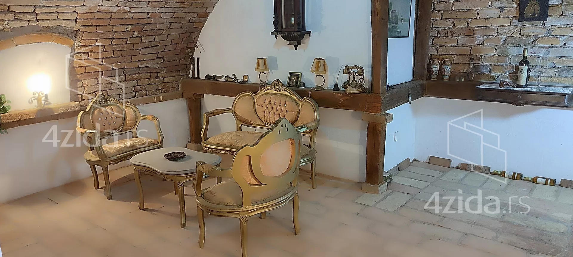 Troiposoban stan | 4zida