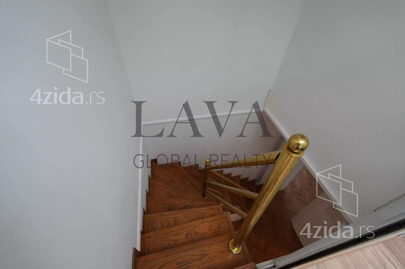 4-etažna kuća | 4zida