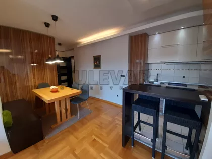 Tome Rosandića | 4zida.rs