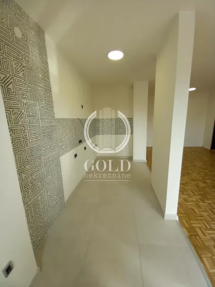 Cara Dušana | 4zida.rs