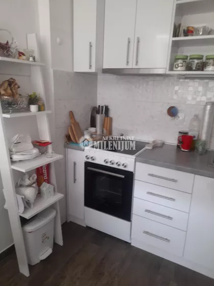 Pariske komune | 4zida.rs