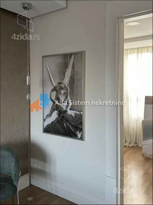 Četvoroiposoban stan | 4zida