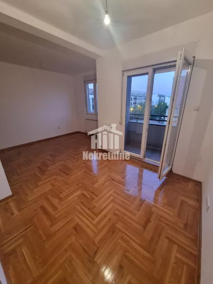 Cara Dušana | 4zida.rs