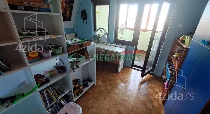 Dvoiposoban stan | 4zida