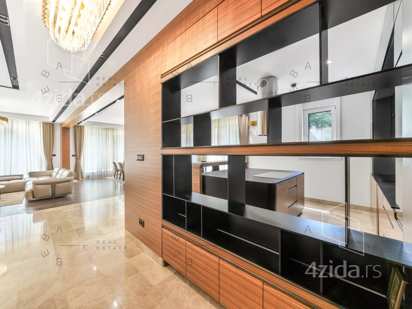 Petosoban stan | 4zida