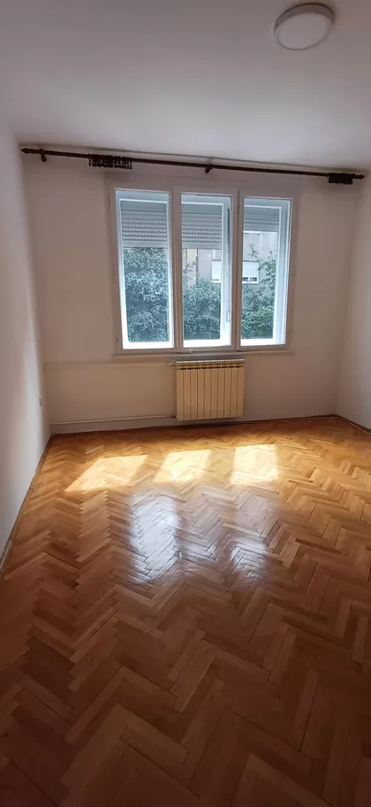 Zeleni Venac | 4zida.rs