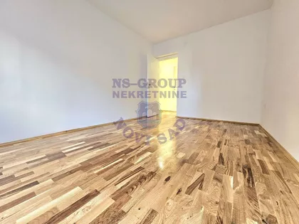 Cara Dušana | 4zida.rs