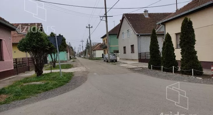 Plac | 4zida