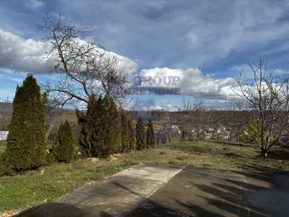 Vojvođanska 18 | 4zida.rs