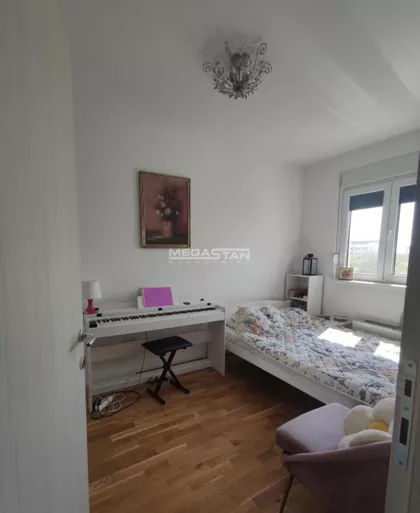 Ugrinovačka | 4zida.rs