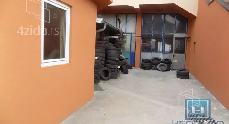 Poslovni prostor | 4zida