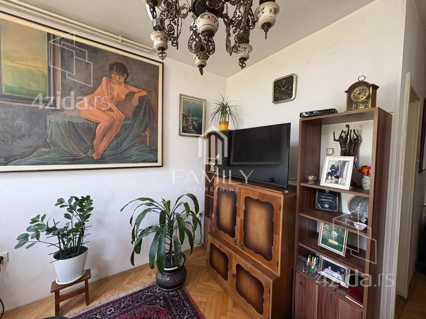 Troiposoban stan | 4zida