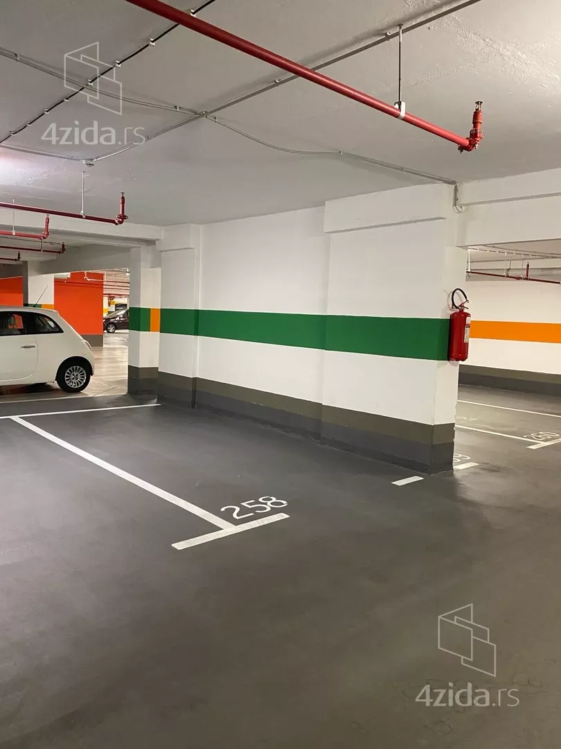 Parking | 4zida