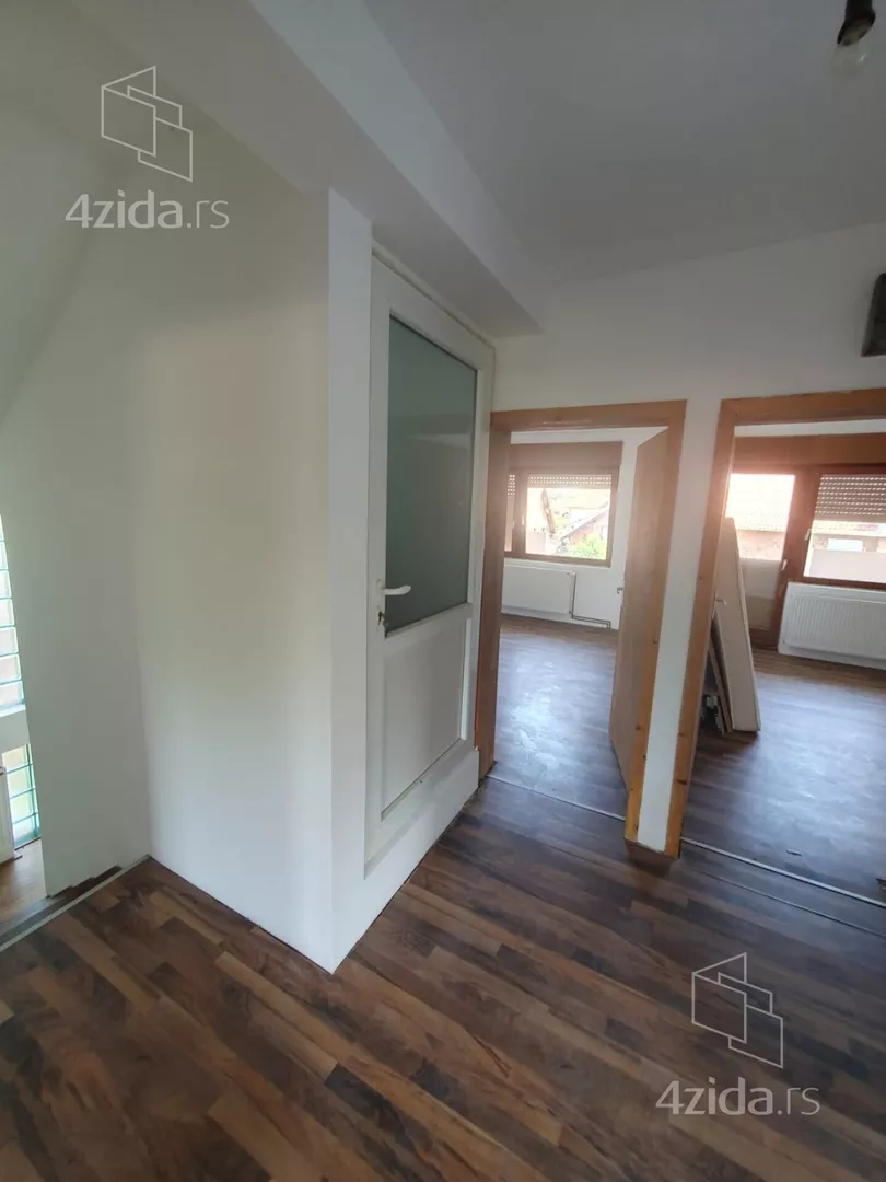 3-etažna kuća | 4zida