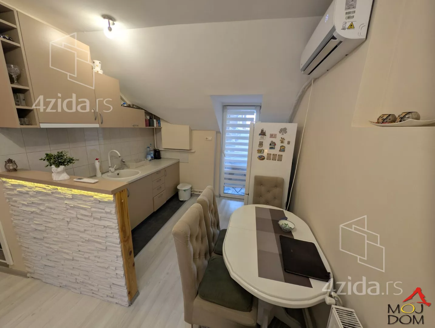 Jednoiposoban stan | 4zida