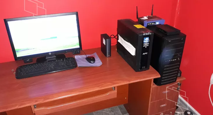 Poslovna zgrada | 4zida