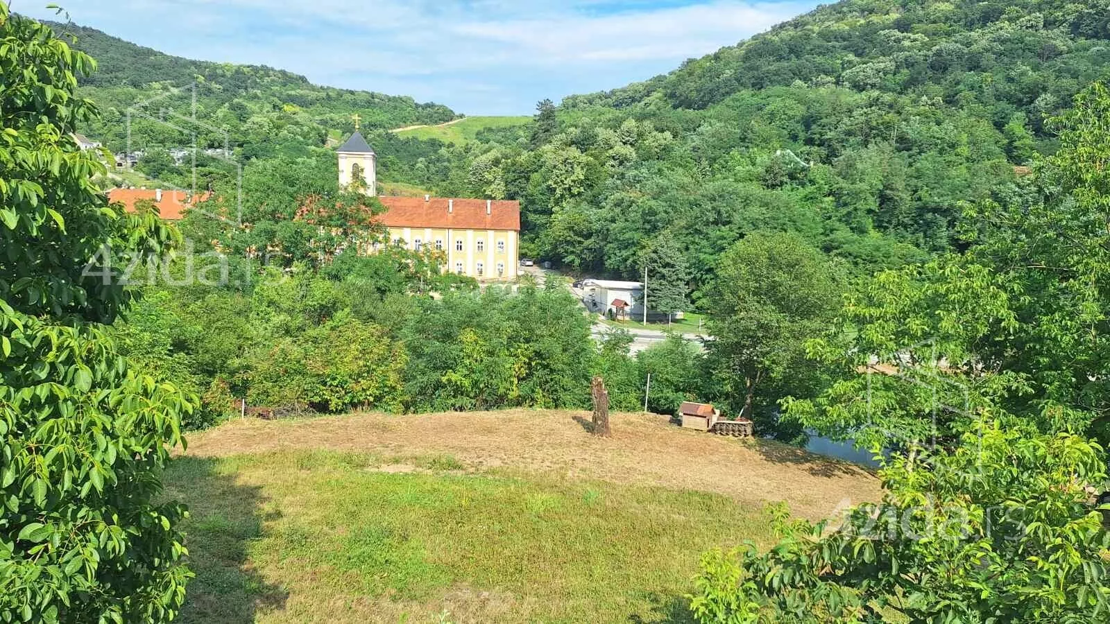 Građevinsko zemljište | 4zida