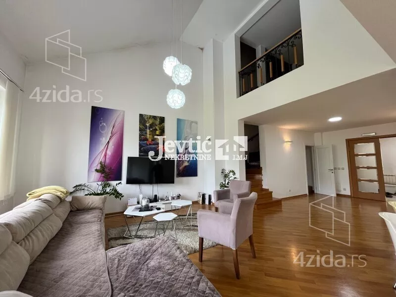 4-etažna kuća | 4zida