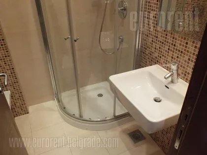 DEDINJE BELI DVOR | 4zida.rs