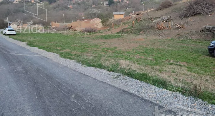 Plac | 4zida