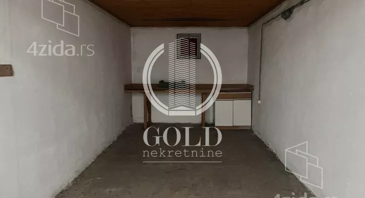 Garaža | 4zida