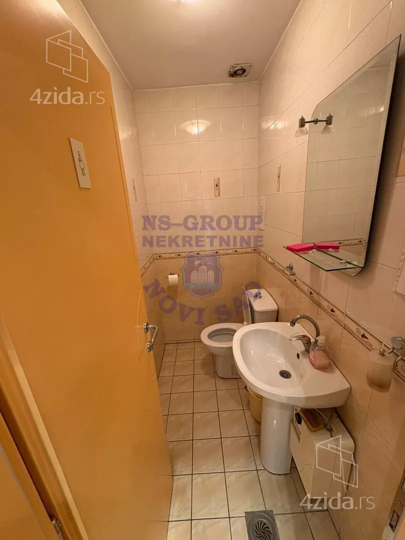 Poslovni prostor | 4zida