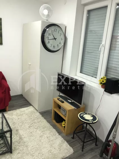 Obrenovićeva | 4zida.rs